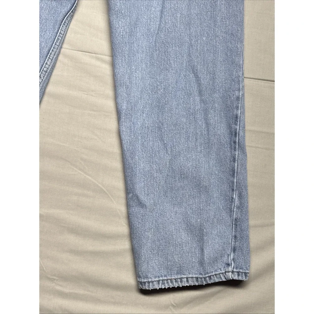 Vintage Y2K Levi's 550 Relaxed Fit Light Wash 36x32 Denim Jeans